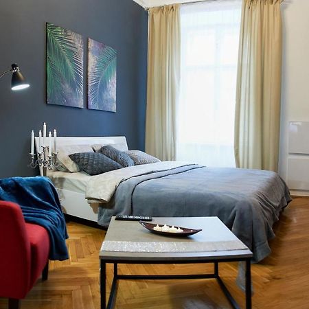 Stylish Apartments In The Center Leopoli Esterno foto