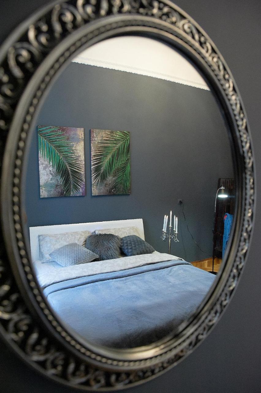 Stylish Apartments In The Center Leopoli Esterno foto