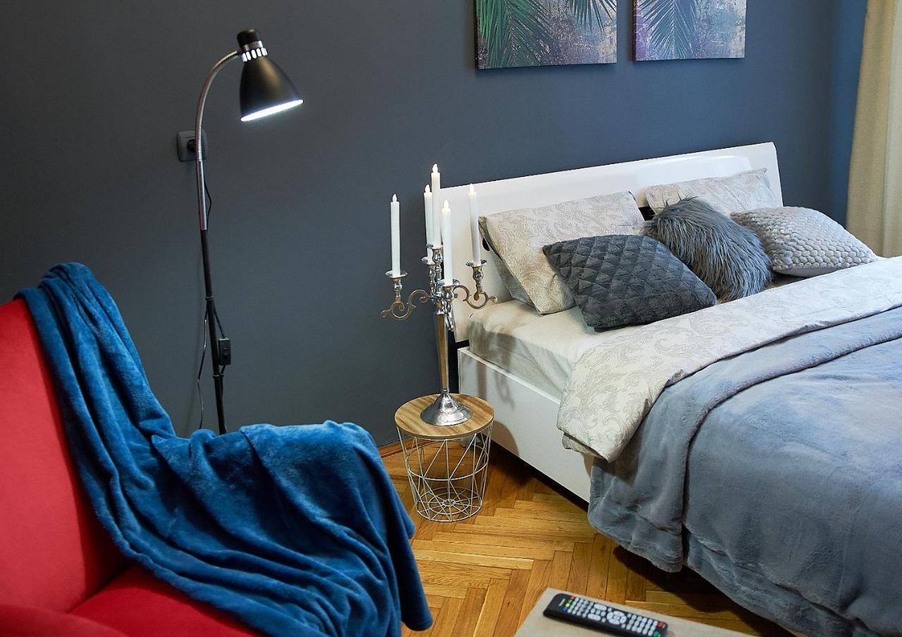 Stylish Apartments In The Center Leopoli Esterno foto